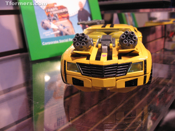 Transformers Prime Weaponizers Bumblebee  (1 of 6)